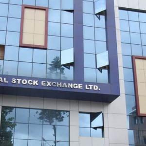 शेयरको मूल्य एकै दिन १५ प्रतिशतसम्म घटबढ हुन पाउने र प्रि ओपन सेसनको सीमा ५ प्रतिशतसम्म हुने नियम बनाइँदै