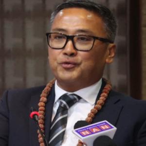 धितोपत्र बोर्डका अध्यक्ष सन्तोषनारायण श्रेष्ठद्वारा राजीनामा