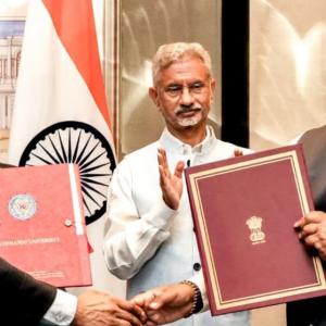 नेपाल र भारतका बैंकबीच क्युआरमार्फत् पैसा पठाउन मिल्ने नेपाल र भारतका बैंकबीच क्युआरमार्फत् पैसा पठाउन मिल्ने