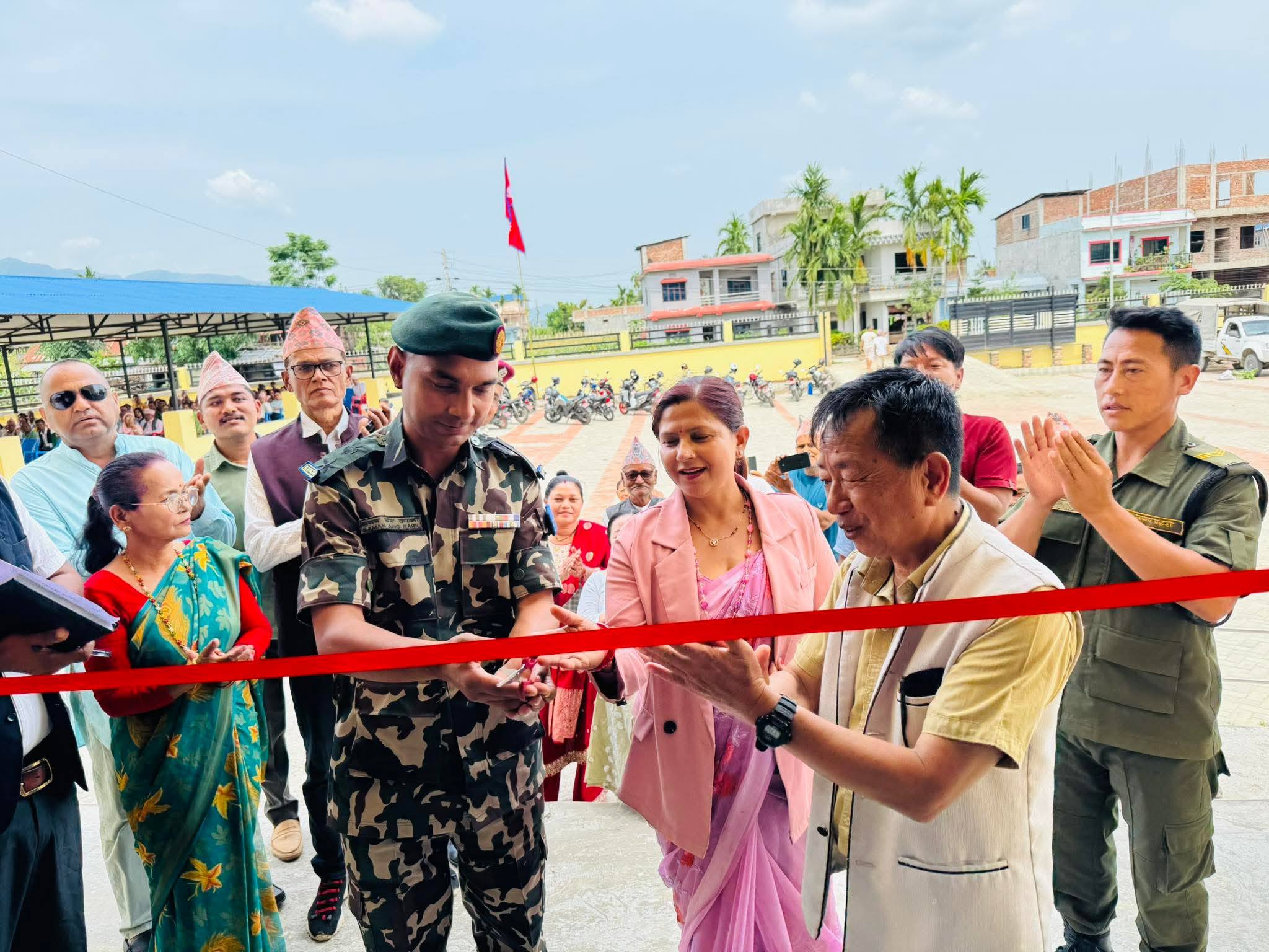 alt