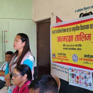 केराबारीमा विद्यालयका छात्राका लागि आत्मरक्षा तालिम शुरु