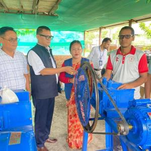 केराबारीका किसानलाई ७५ प्रतिशत अनुदानमा प्रविधि हस्तान्तरण