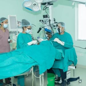 आर्या न्युरोमा अत्याधुनिक ‘एन्डोस्कोपिक’ प्रविधिबाट मेरुदण्डको शल्यक्रिया सेवा शुरु आर्या न्युरोमा अत्याधुनिक ‘एन्डोस्कोपिक’ प्रविधिबाट मेरुदण्डको शल्यक्रिया सेवा शुरु
