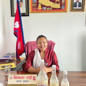 खोटाङको हलेसी तुवाचुङले शुरु गर्याे परम्परागत ‘तीनपाने’ मदिराको ब्रान्डिङ र व्यावसायिक प्रवर्द्धन खोटाङको हलेसी तुवाचुङले शुरु गर्याे परम्परागत ‘तीनपाने’ मदिराको ब्रान्डिङ र व्यावसायिक प्रवर्द्धन