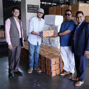 डीडीसीको घ्यू पहिलोपटक दुबई निर्यात