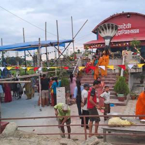 सलकपुरको नागदेवी मन्दिरमा नागको विशेष पूजा गरी मनाइयो नागपञ्चमी