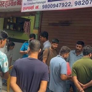 अनुगमनका क्रममा फार्मेसीमा भेटियो कैफियत, नवीकरणदेखि औषधि भण्डारणसम्म लापरवाही अनुगमनका क्रममा फार्मेसीमा भेटियो कैफियत, नवीकरणदेखि औषधि भण्डारणसम्म लापरवाही