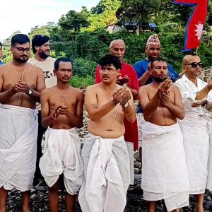 भोटेकोशी बाढीका मृतकको सम्झनामा वराहक्षेत्रमा १०८ दीप प्रज्वलन भोटेकोशी बाढीका मृतकको सम्झनामा वराहक्षेत्रमा १०८ दीप प्रज्वलन
