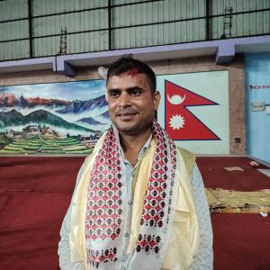 को हुन् नेपाली कांग्रेस सुन्दरहरैंचा नगर सभापतिमा निर्वाचित होमनाथ पोखरेल