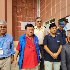 गोठगाउँ आएर महावीर पुनले भने, ‘जडीबुटीबाट औषधी उत्पादनमा लाग्नुपर्छ’ 