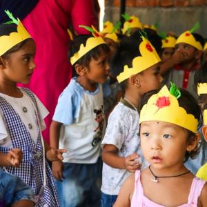 दशैं बिदा पूर्व धार्मिक तथा सांस्कृतिक ज्ञानसँगै विद्यार्थीलाई टीका जमरा लगाएर घर पठाउँदै ज्ञानज्योति स्कुल दशैं बिदा पूर्व धार्मिक तथा सांस्कृतिक ज्ञानसँगै विद्यार्थीलाई टीका जमरा लगाएर घर पठाउँदै ज्ञानज्योति स्कुल